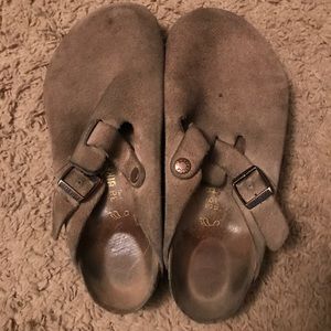 Birkenstock Shoes - Tan Birkenstock Slides Birkenstock Shoes - Tan Birkenstock Slides